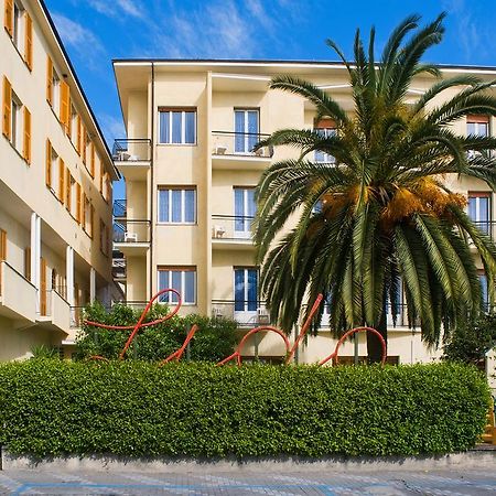 Hotel Lido Pietra Ligure Dış mekan fotoğraf