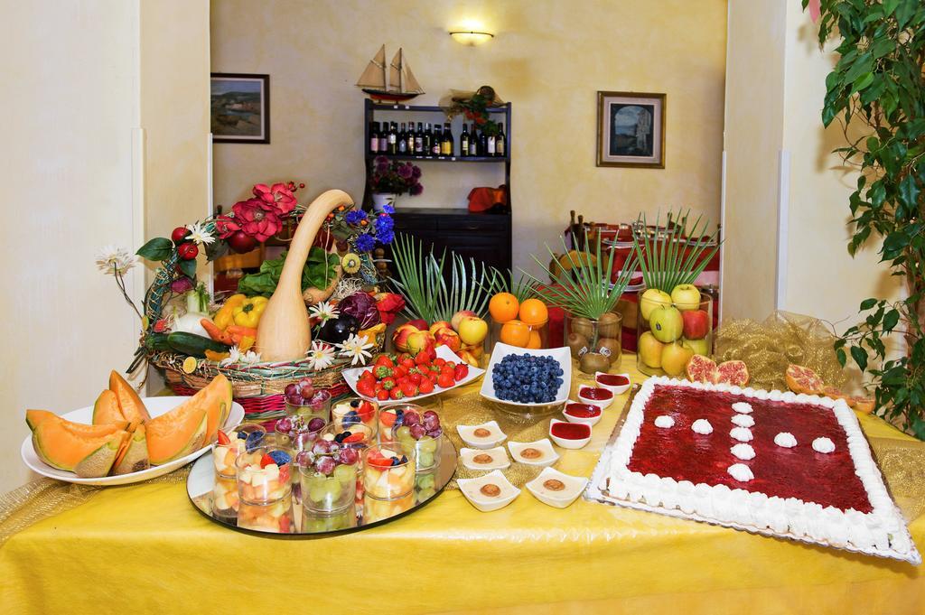 Hotel Lido Pietra Ligure Dış mekan fotoğraf